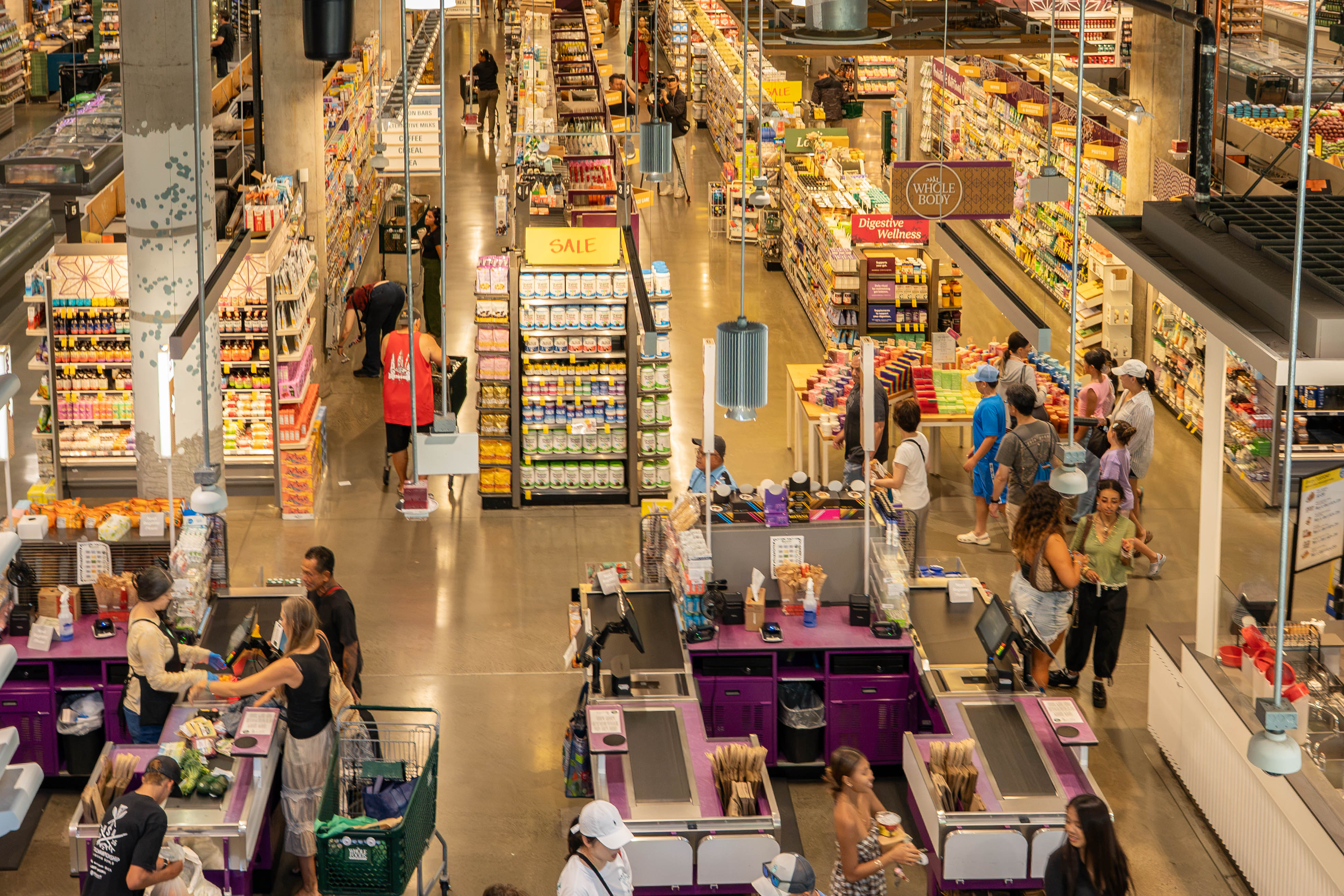 Whole Foods Market  カカアコ店内